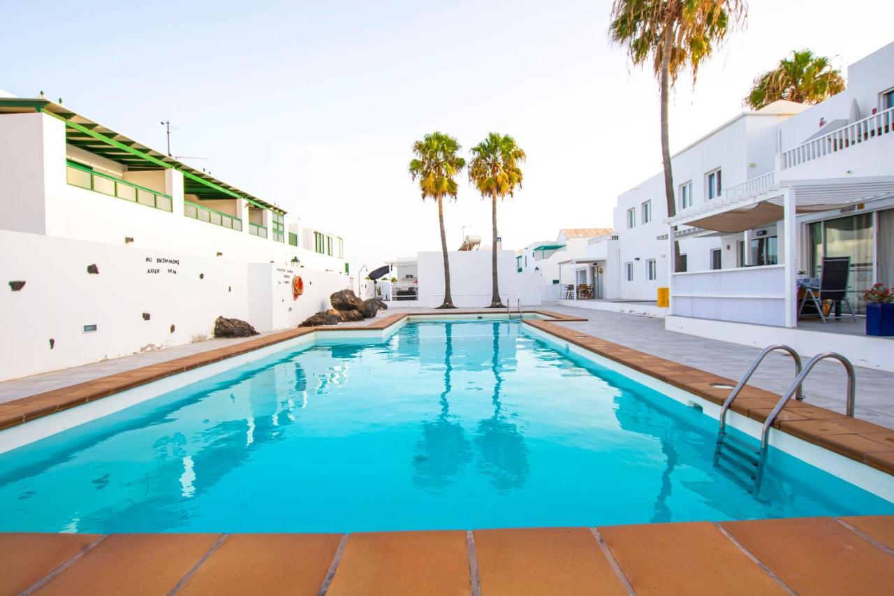 Lanzahost Tabayba Sun Apartment Costa Teguise Bagian luar foto